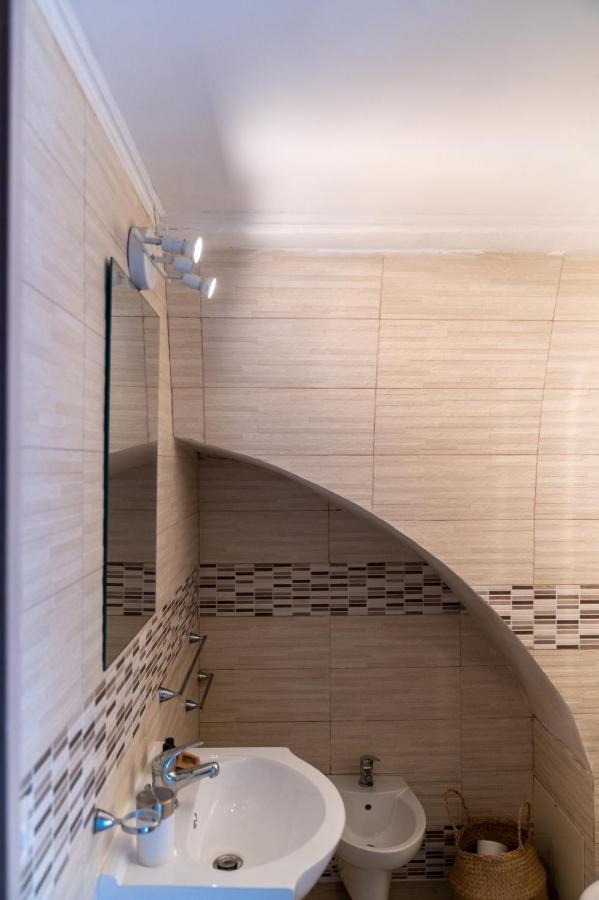 Casa Beata Elia Apartment Bari Luaran gambar